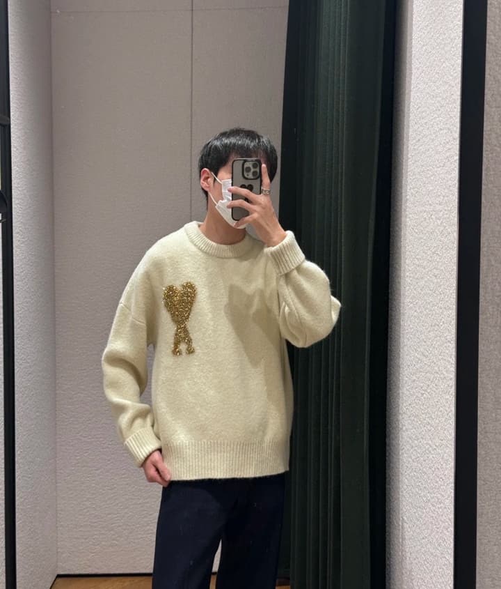 AMI Paris Gold Thread Heart Jacquard Sweater – 24FW Limited Edition in Off-white Gold Heart Knit