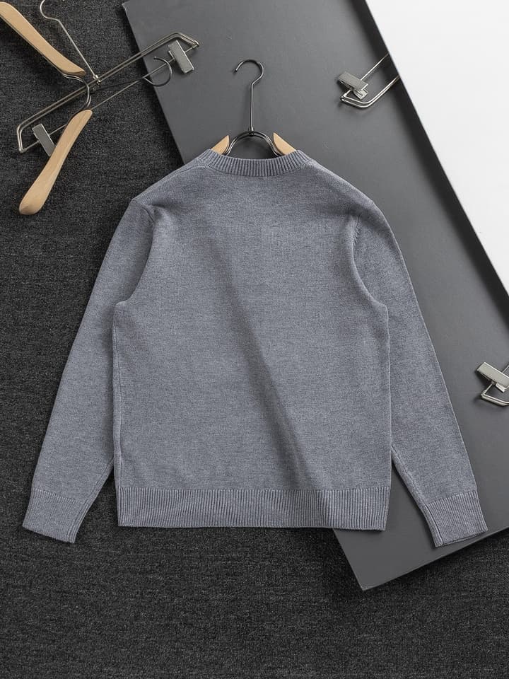 Burberry Equestrian Knight Jacquard Sweater – 25SS in Grey With White Logo