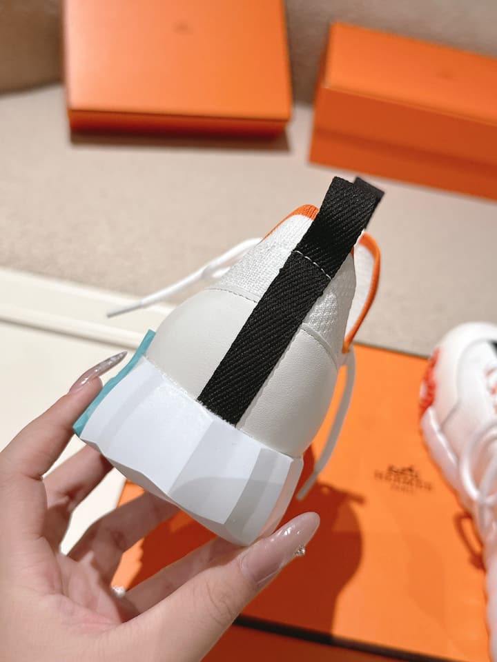 Hermès Classic Couple's Casual Sneakers in All Black