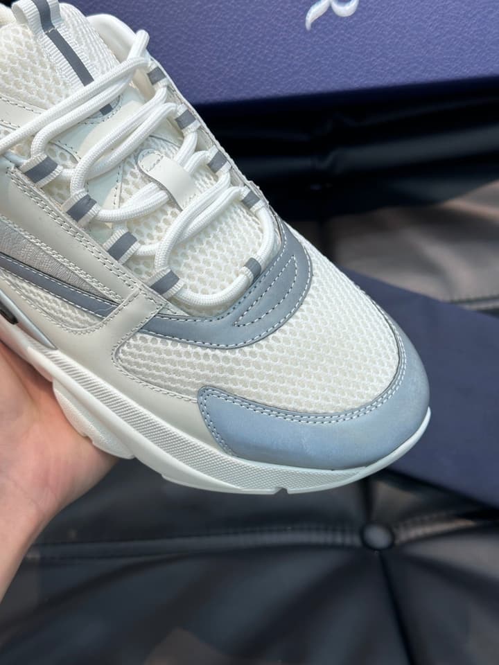 Dior B22 Men's Retro Jogging Sneakers in Black And White Patterned