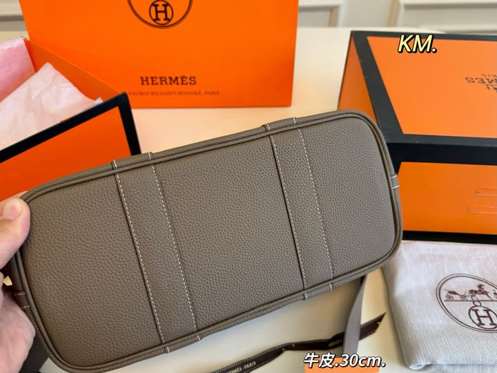 Hermès Garden Tote Bag in Light Beige