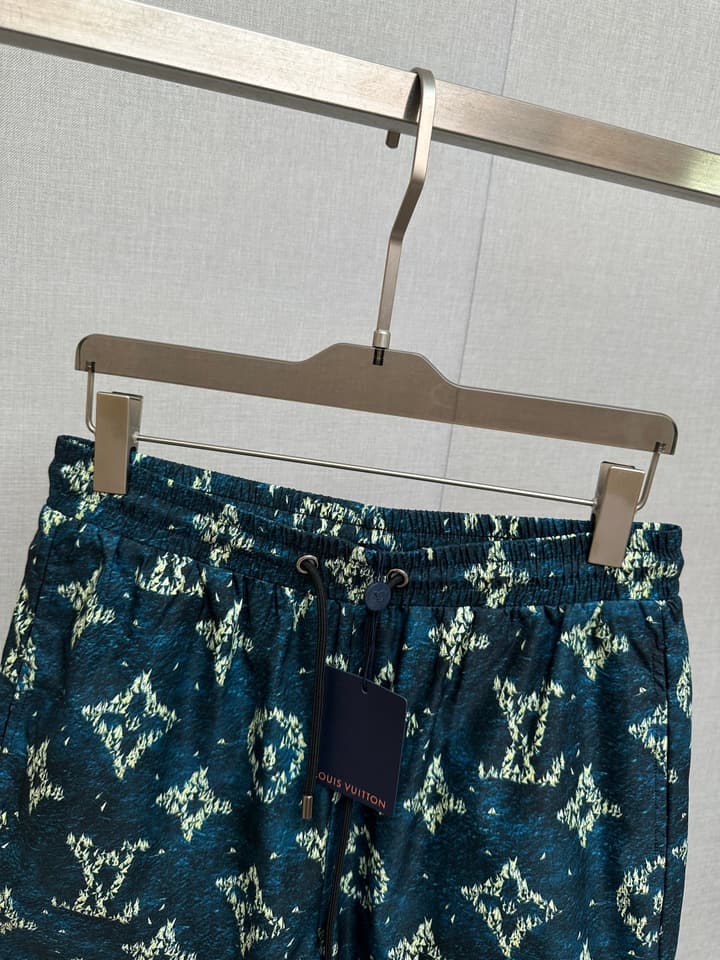Louis Vuitton Men's Casual Beach Shorts – 2025SS in Grey Abstract Floral
