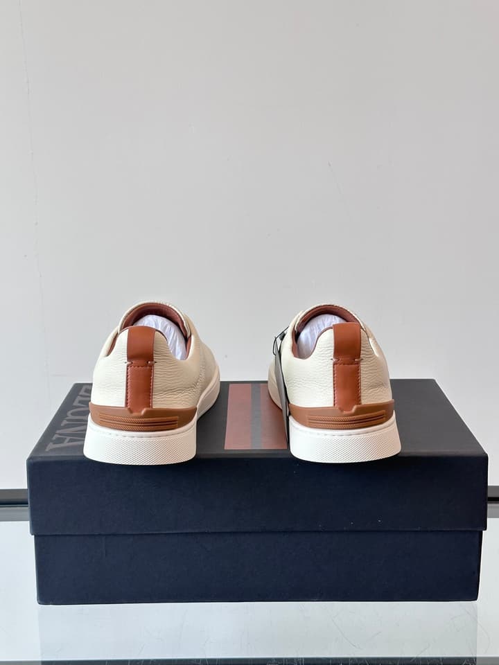 Zegna Men's Low-Top Leather Sneakers in Black & White