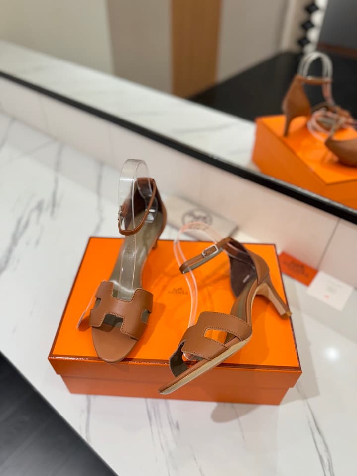 Hermès Classic Smooth Cowhide Heels – 6.5cm in All White