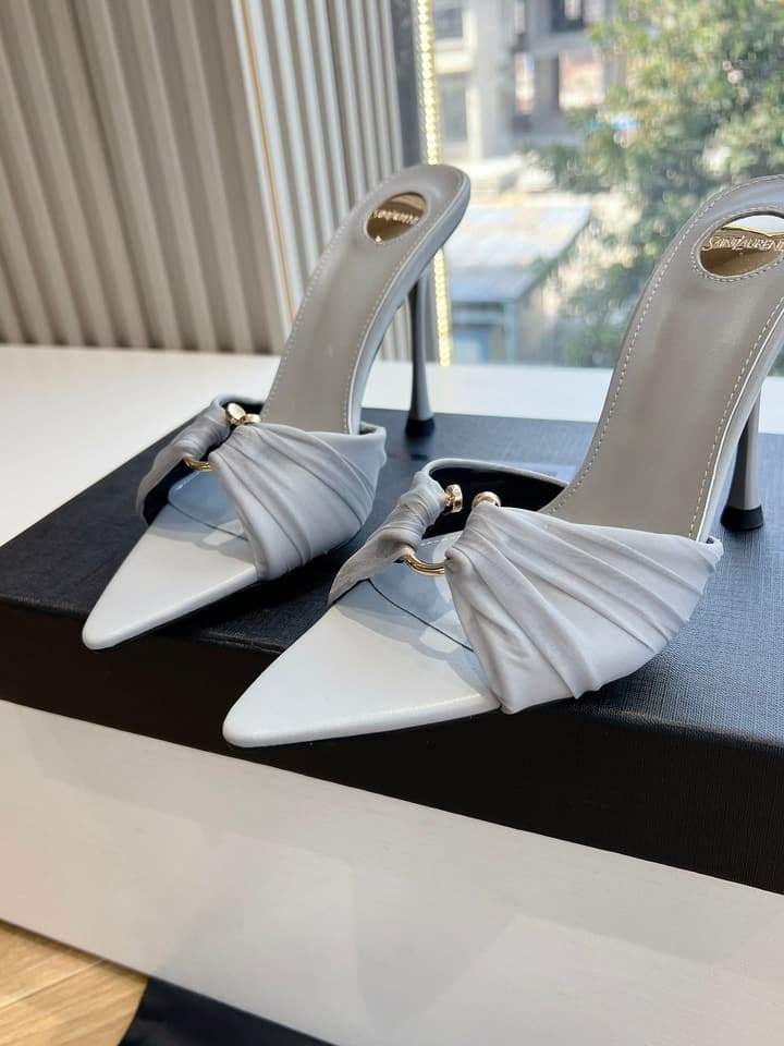 Saint Laurent Lee Metal Chain Pointed-Toe Pumps in Black Satin