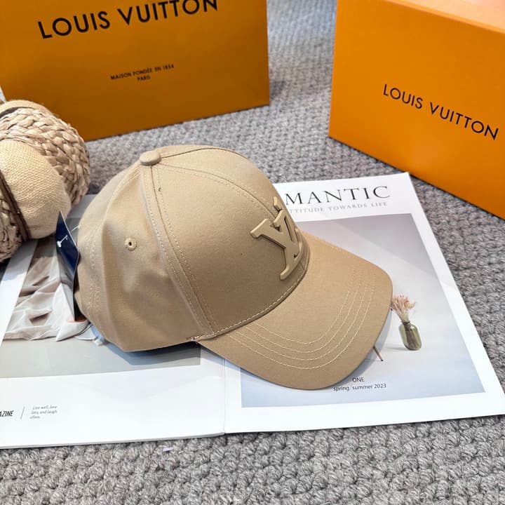 Louis Vuitton Unisex Baseball Cap – New Collection in Beige