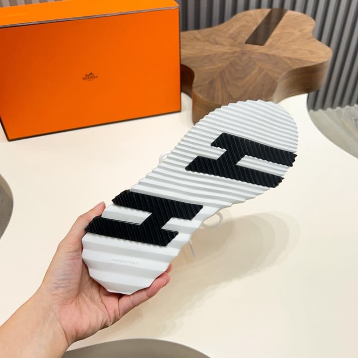 Hermès Men's Casual Sport Sneakers in All Black Knit