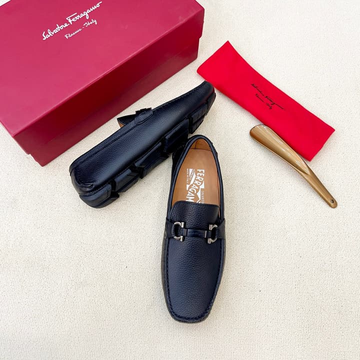 Ferragamo Men's Driving Loafers in Dark Navy Classic Loafer