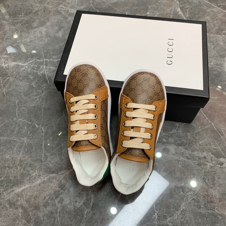 Gucci Kids Mickey Mouse Sneakers – Kids Collection in Brown Monogram Mickey Sneaker
