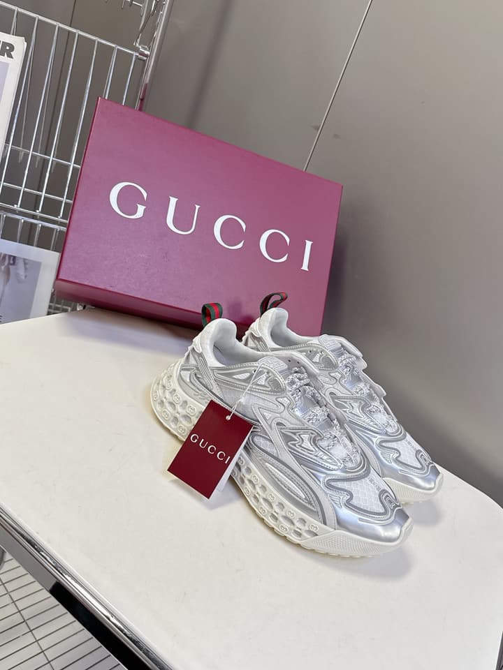 Gucci Cub3d Series Sneakers in Black