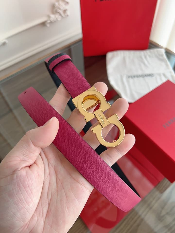 Ferragamo Women's Reversible Leather Belt in Pink