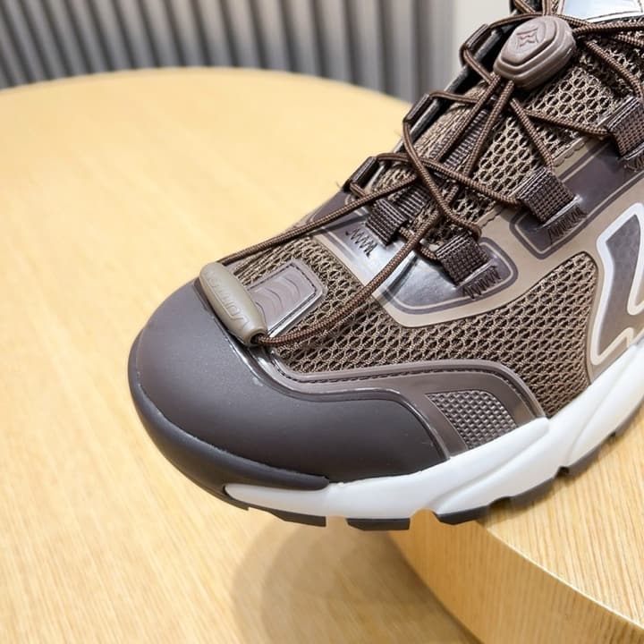 Louis Vuitton Runner Tatic Sneakers in Charcoal Monogram