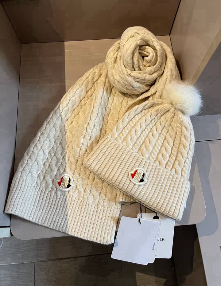 Moncler Knitted Scarf Hat Set in Camel Knit