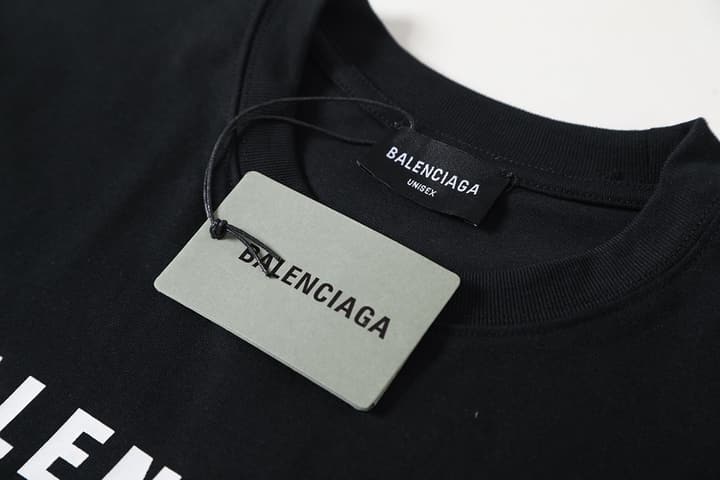 Balenciaga Red Double Ring Foam Print T-Shirt – 26SS in Black