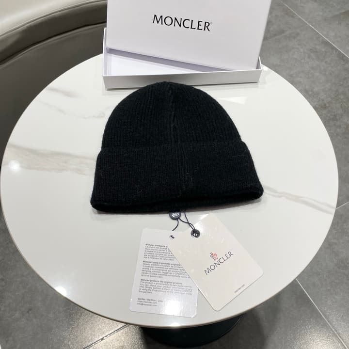 Moncler Knitted Beanie Hat in Classic Black