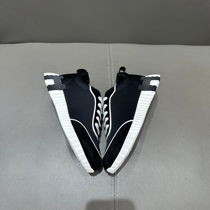 Hermès Bouncing Sneakers in Bright White With Orange H