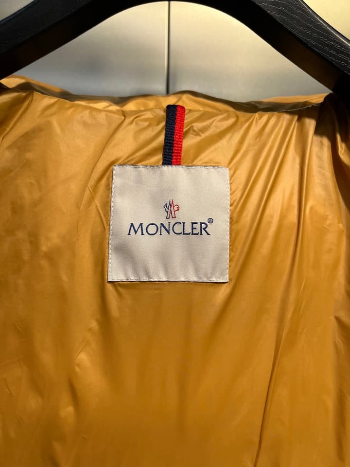Moncler Maya Matte Down Jacket – Autumn/Winter Collection in Black