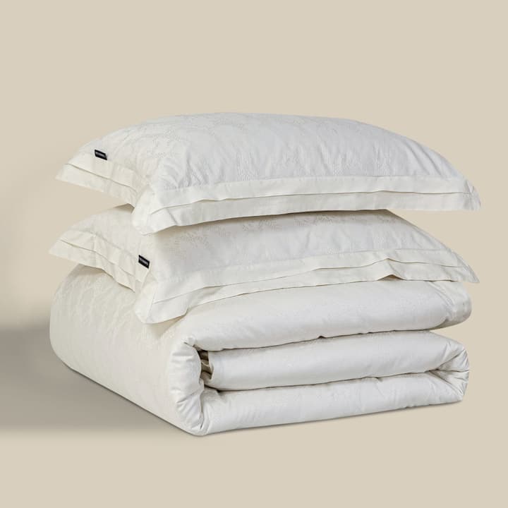 Armani Casa 3D Python Jacquard Four-Piece Bedding Set – SS25 in Python Pattern Off-white Bedding Set