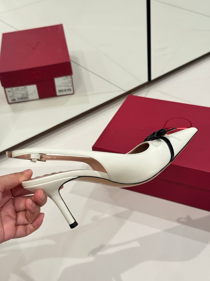 Valentino Bow-Detail High Heels in Black With White Bow