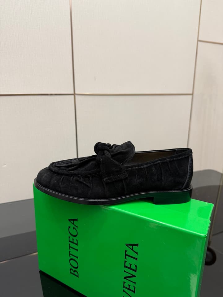 Bottega Veneta Astaire Suede Loafers in Black Leather