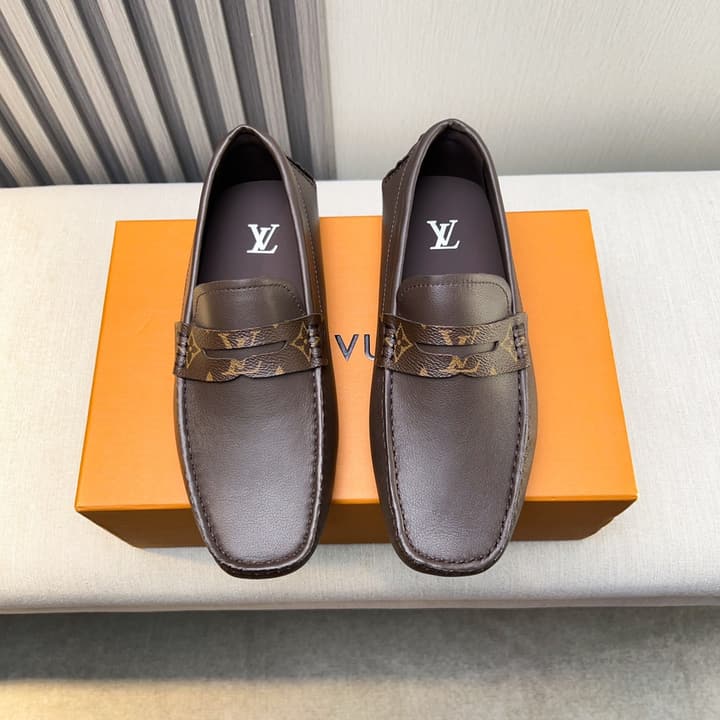 Louis Vuitton Pebbled Leather Driving Shoes in Black Textured Leather