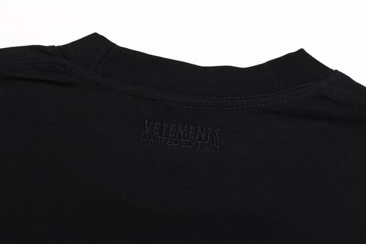 Vetements Red Letter Print Relaxed T-Shirt – Spring/Summer Collection in Black