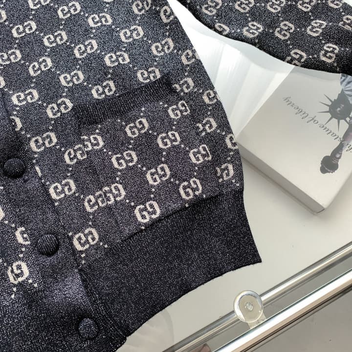 Gucci Silver Thread Jacquard Crewneck Sweater – Autumn/Winter Collection in Black