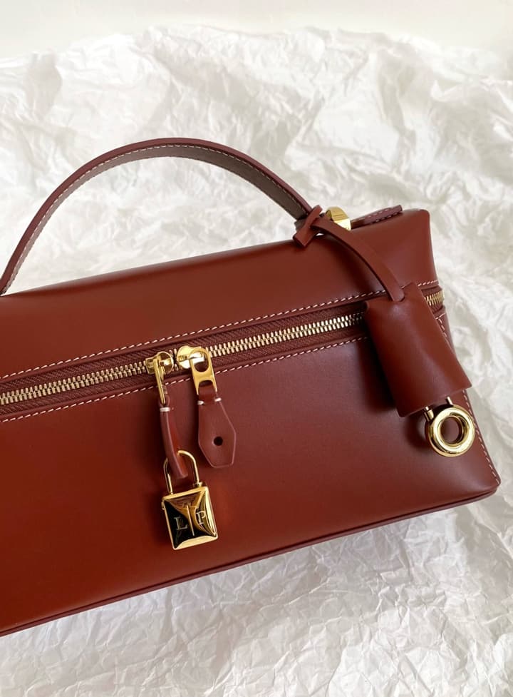 Loro Piana L23 Handbag – 23 cm in Brick Red