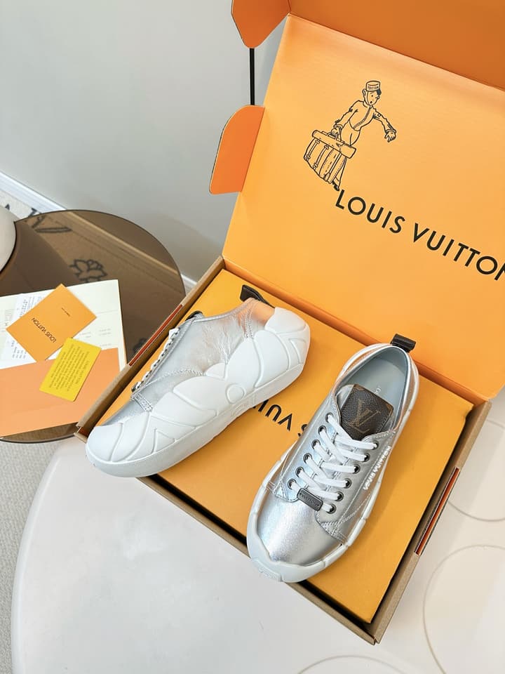 Louis Vuitton LV Bubble Platform Sneakers in Metallic Silver
