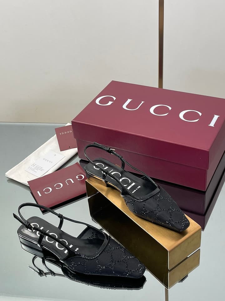 Gucci Cosmogonie GG Crystal Slingback Sandals – 2025 Early Autumn Collection in Black Crystal Gg