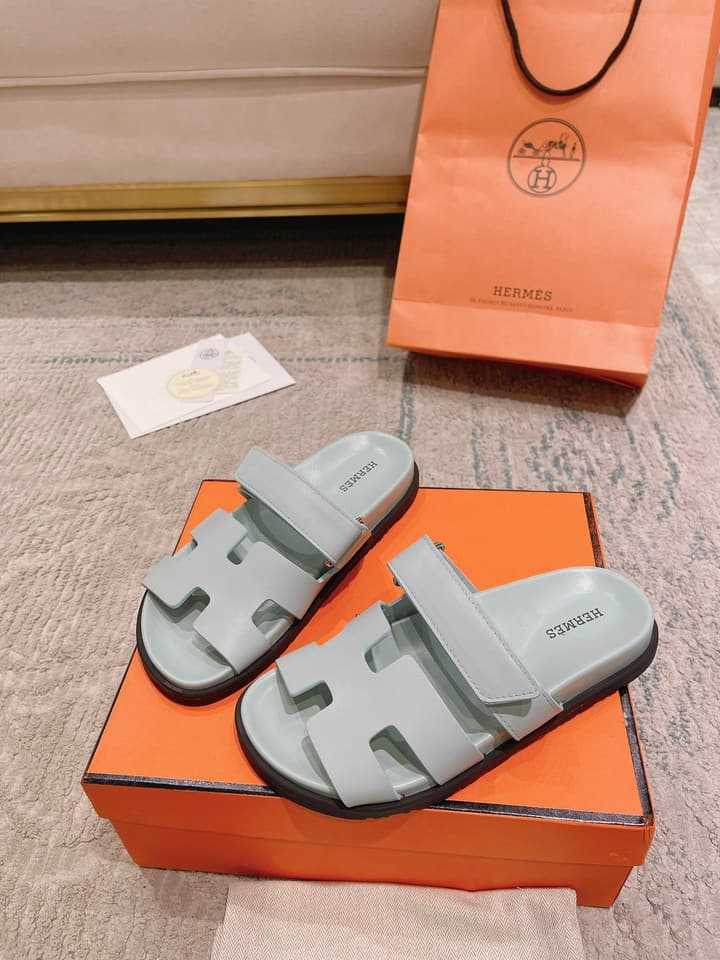 Hermès Chypre Slides – 2023SS Collection in Black And White
