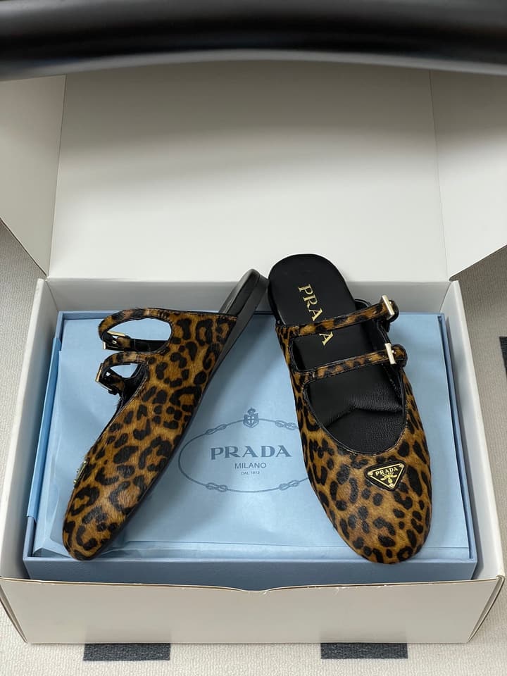 Prada Wrinkled Patent Ballet Flats – 25SS in Leopard Print