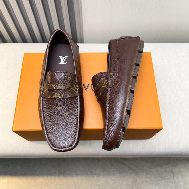 Louis Vuitton Pebbled Leather Driving Shoes in Black Textured Leather