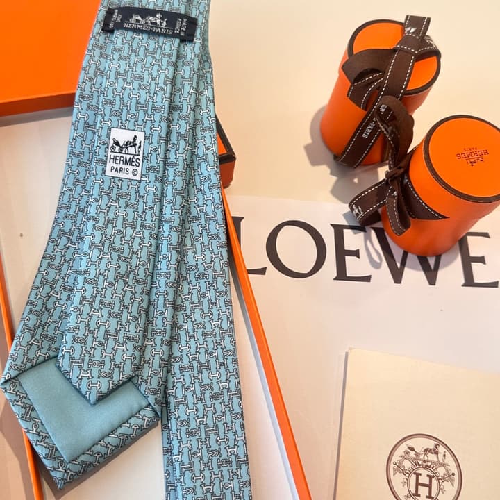 Hermès Men's Printed Silk Tie Series in Light Aqua Patterned