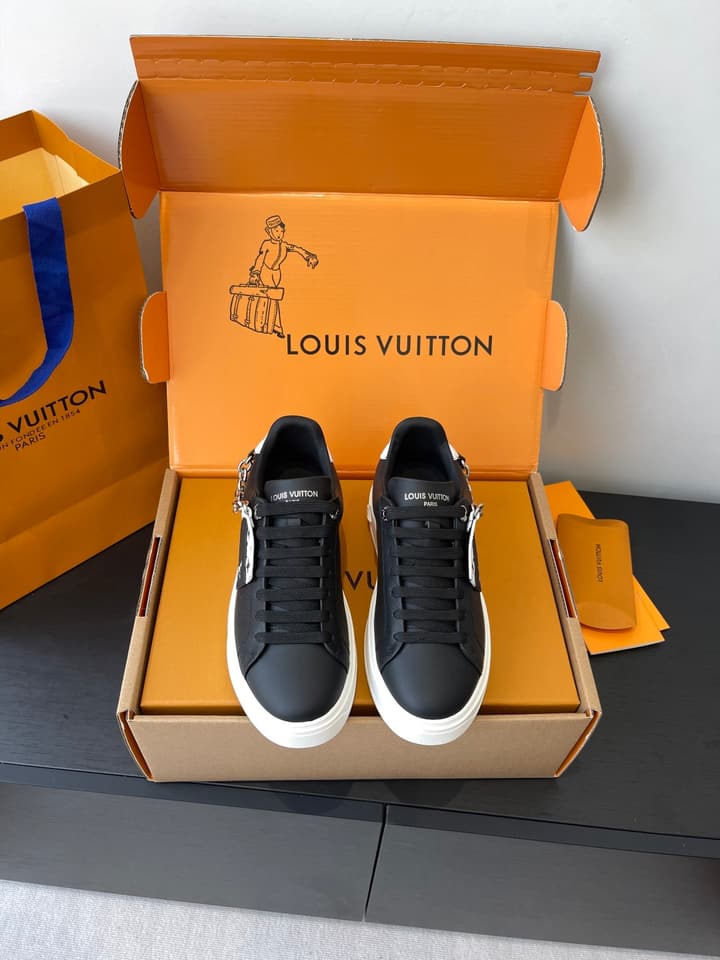 Louis Vuitton Monogram Chain Sneakers – 25SS in Gold