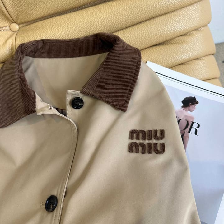 Miu Miu Collar Patchwork Trench Coat – 25SS in Creamy Beige