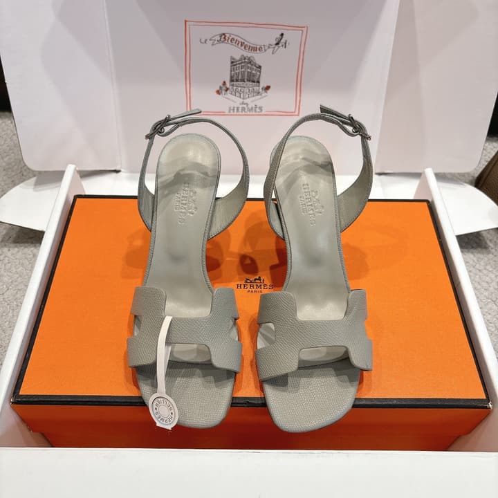Hermès Eremite 80 Heeled Sandals in Blush Pink