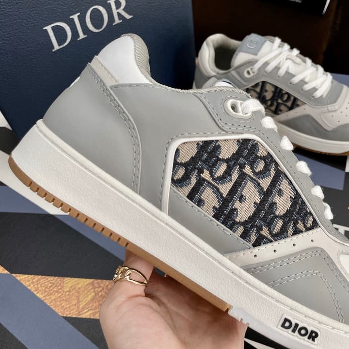 Dior Color-Block Leather Sneakers in Light Gray/white With Oblique Panel