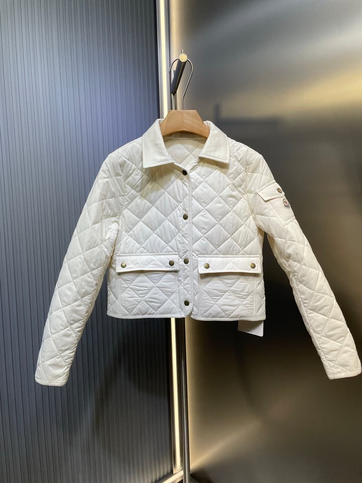 Moncler Quilted Padded Jacket – 2025 Collection in Black Quilted