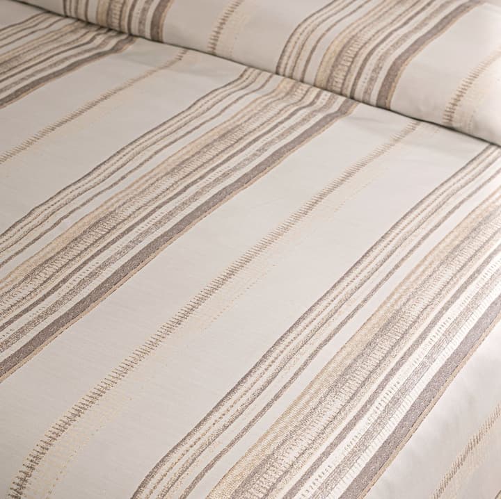 Hotel Grand Pima Cotton & Silk Jacquard Four-Piece Bedding Set in Cool Gray Jacquard