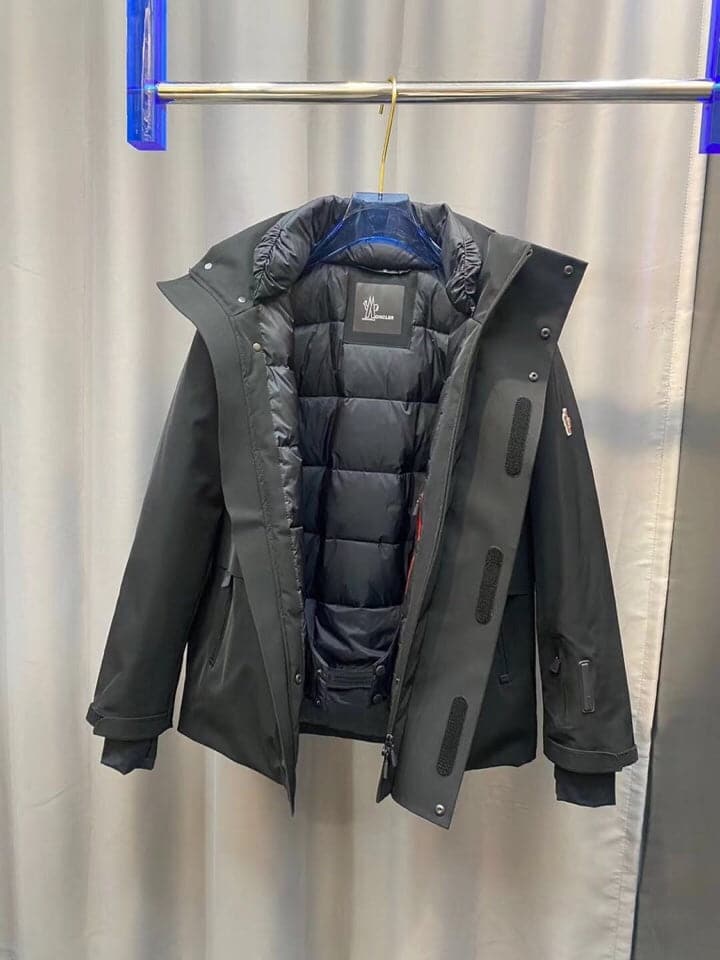 Moncler Classic Luxury Puffer Jacket – Autumn/Winter Collection in Dark Grey