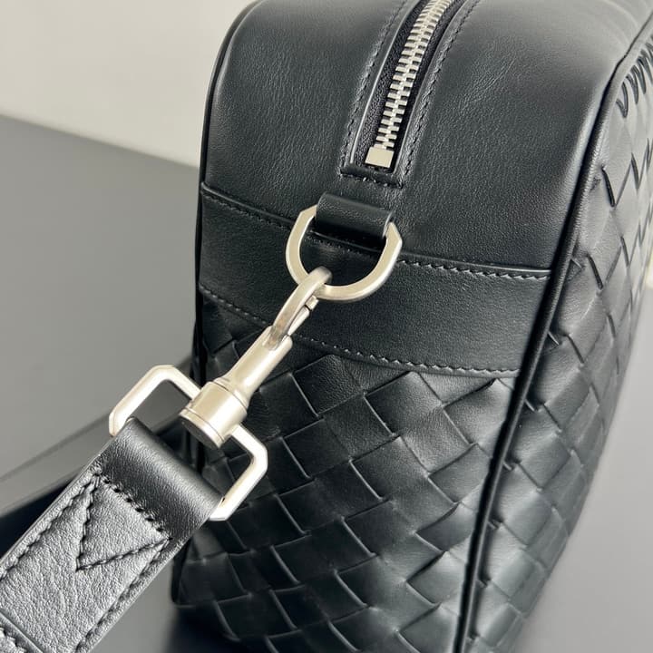 Bottega Veneta Double Pocket Camera Bag 843857 – New Collection in Black