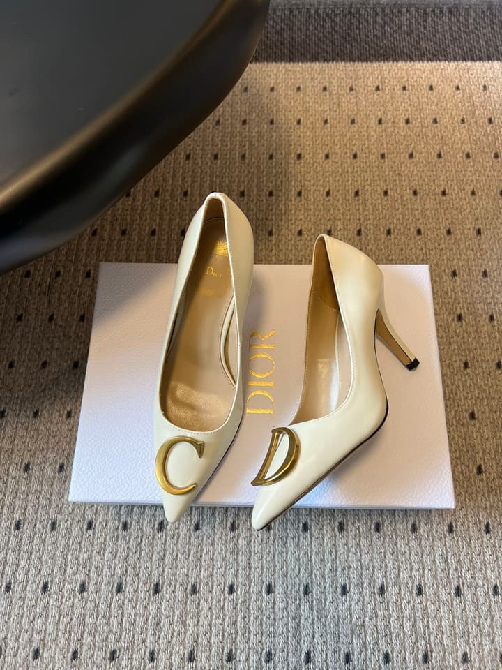 Dior Vintage Pointed-Toe Stiletto Pumps – 26SS in Cream Leather
