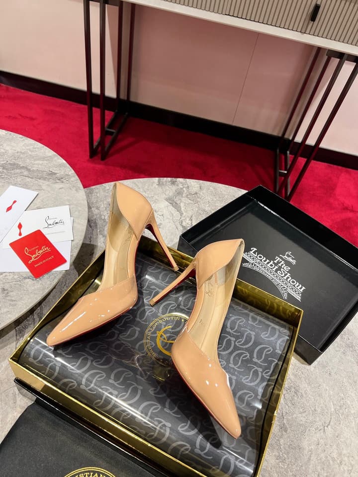 Christian Louboutin Classic Kate Side Cut-Out Pumps in Black Patent