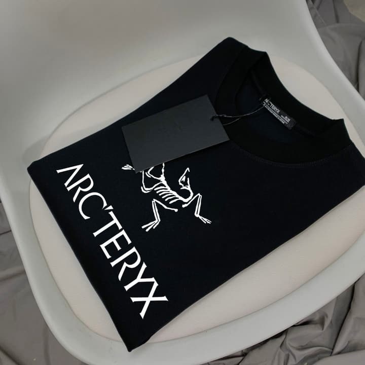 Arc'teryx Premium Cotton Round Neck T-Shirt – Spring/Summer Collection in Black