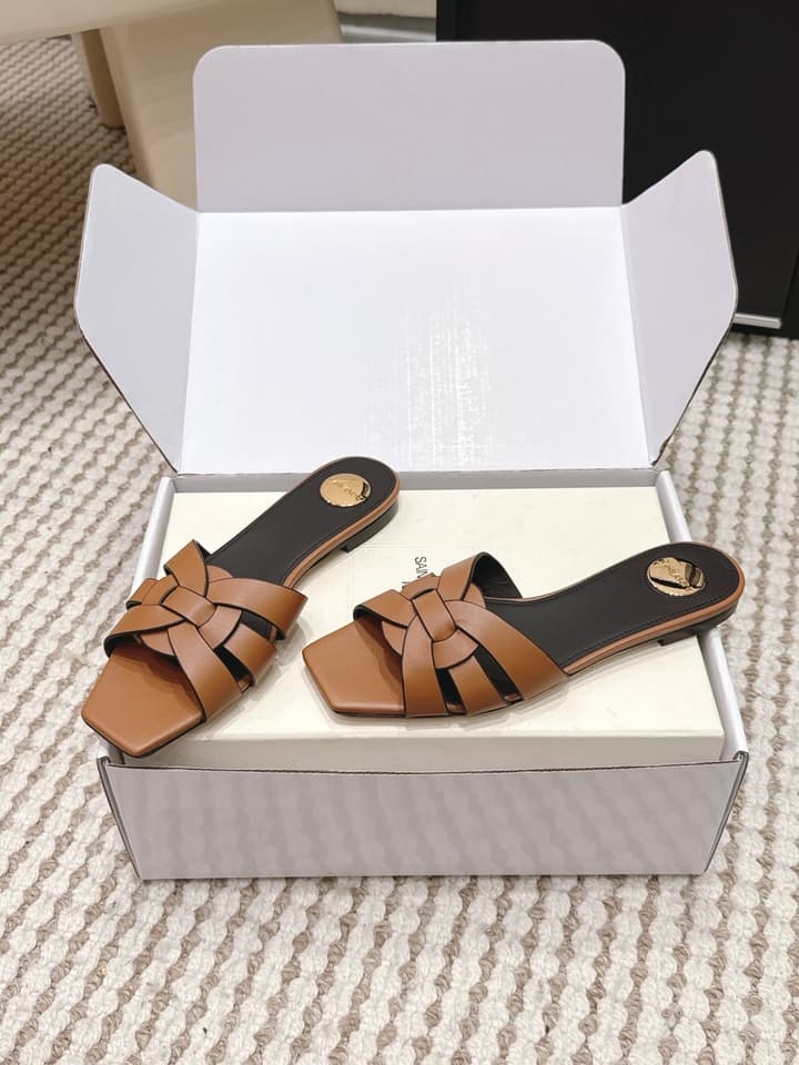 Saint Laurent Melody Square Toe Flat Sandals – 2026SS in Burgundy Patent