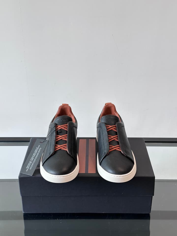 Zegna Men's Low-Top Leather Sneakers in Black & White