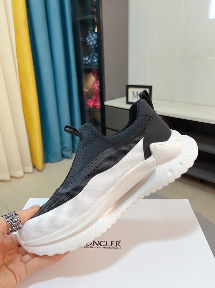 Moncler Calfskin Lace-Up Casual Sneakers in Black & White