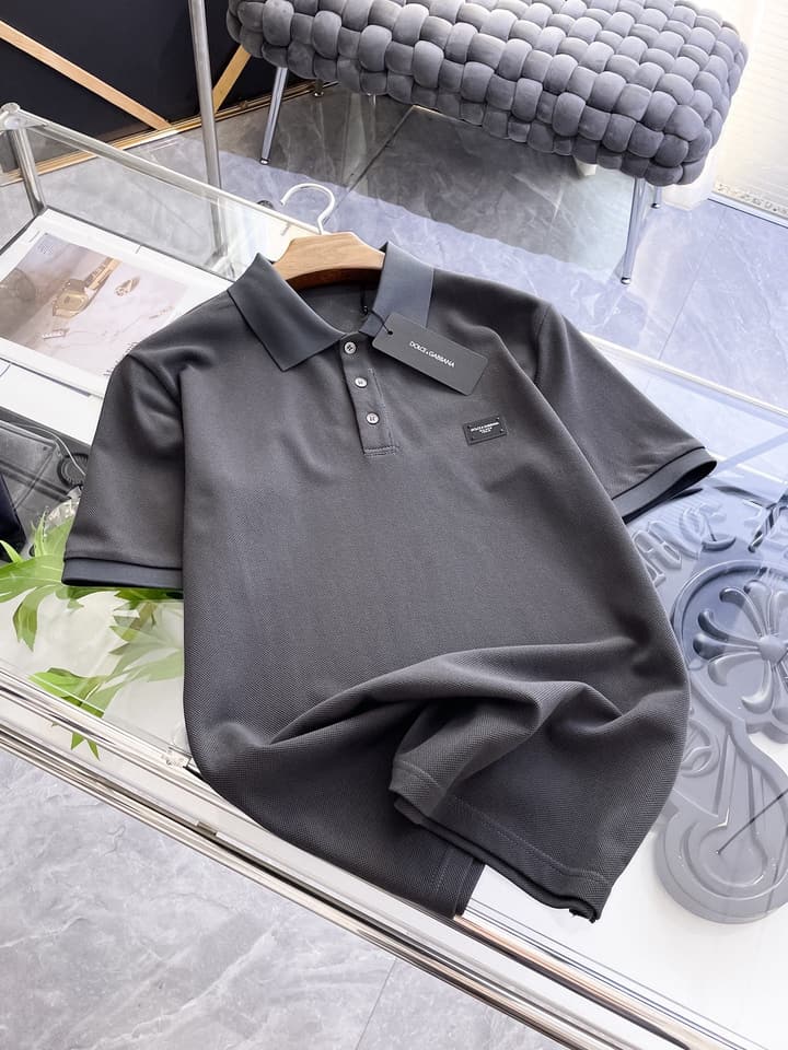 Dolce & Gabbana Minimalist Piqué Polo Shirt – Spring/Summer Collection – 2026 in Black Patch Logo