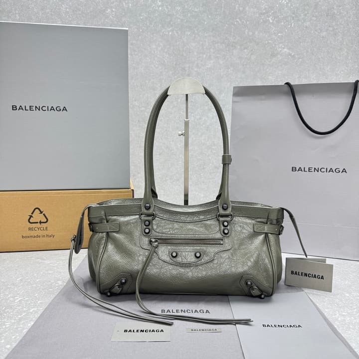 Balenciaga Le City East-West Motorcycle Bag – 2024 Early Autumn Collection in Classic Black